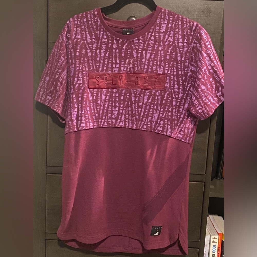 Men’s Medium Maroon Krome Short Sleeved Tshirt